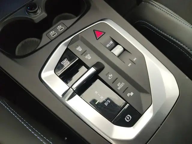 BMW 1 Series view 19