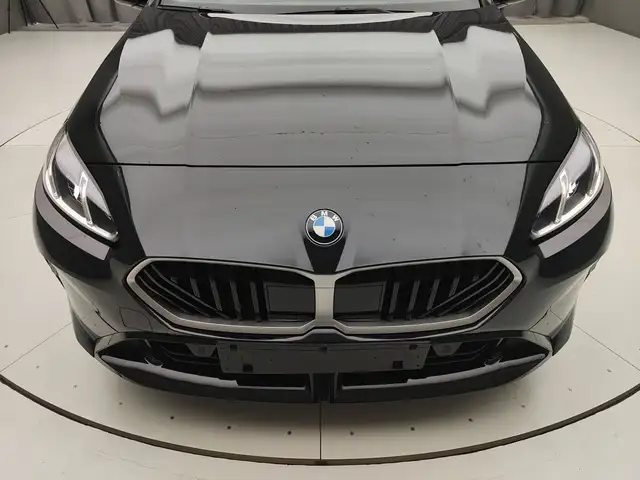 BMW 1 Series view 26