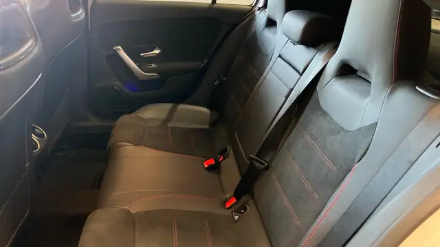 Mercedes-Benz A view 11