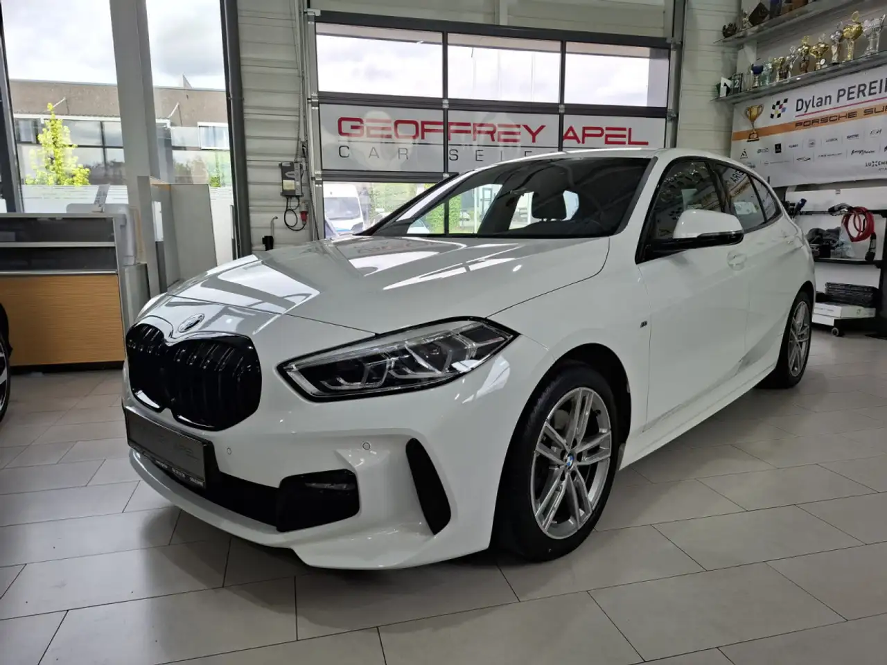 BMW 118 i M SPORT PAKET, NAVI, LED, COCKPIT DIGITAL, CARPL