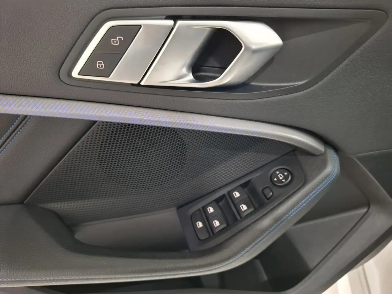 BMW 118 i M SPORT PAKET, NAVI, LED, COCKPIT DIGITAL, CARPL, миниатюра 7