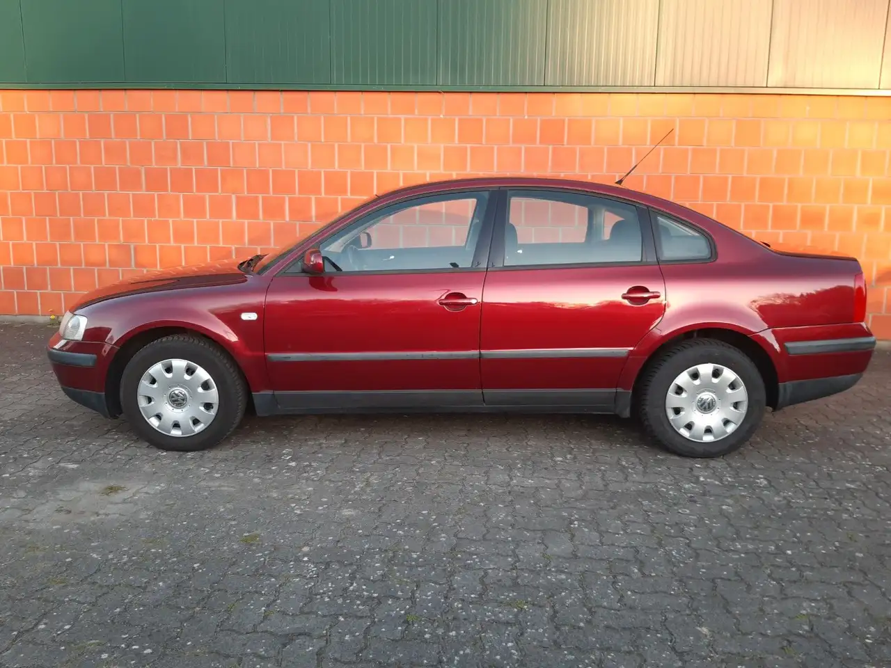 Volkswagen Passat 1.6 - sehr gepflegt, foto 3