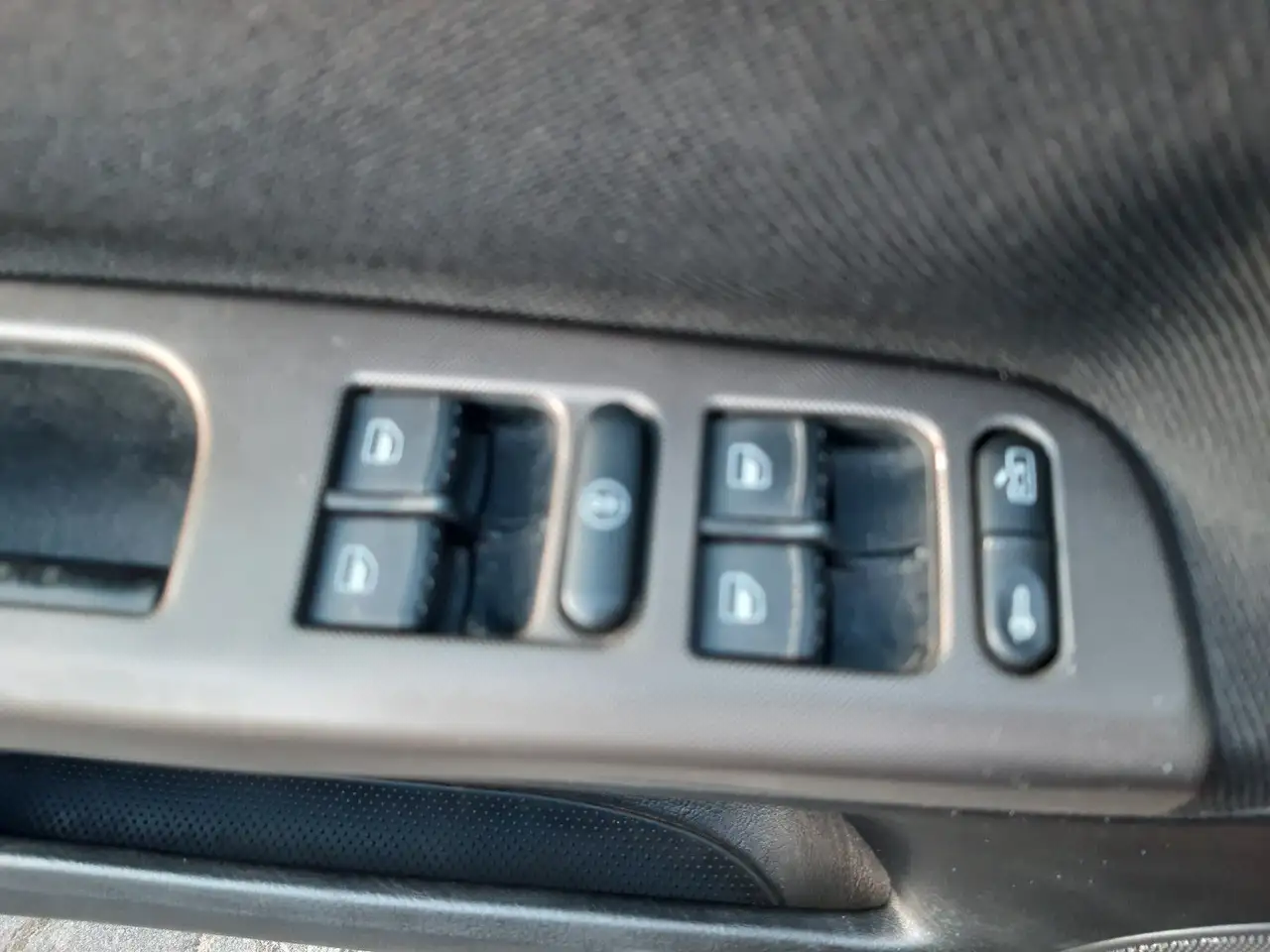 Volkswagen Passat 1.6 - sehr gepflegt, foto 12