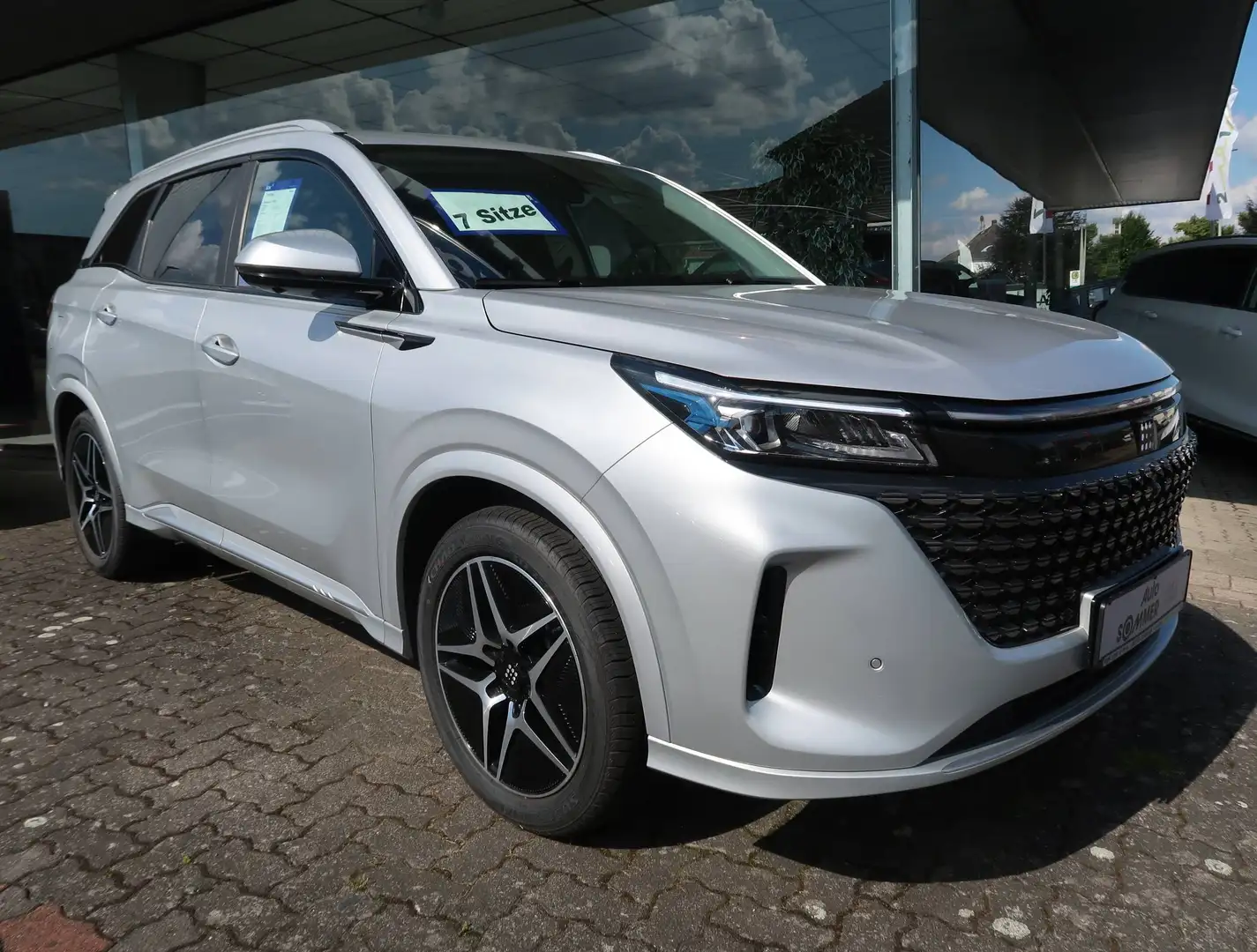 DFSK E5 Fengon E5 PHEV Silber - 1