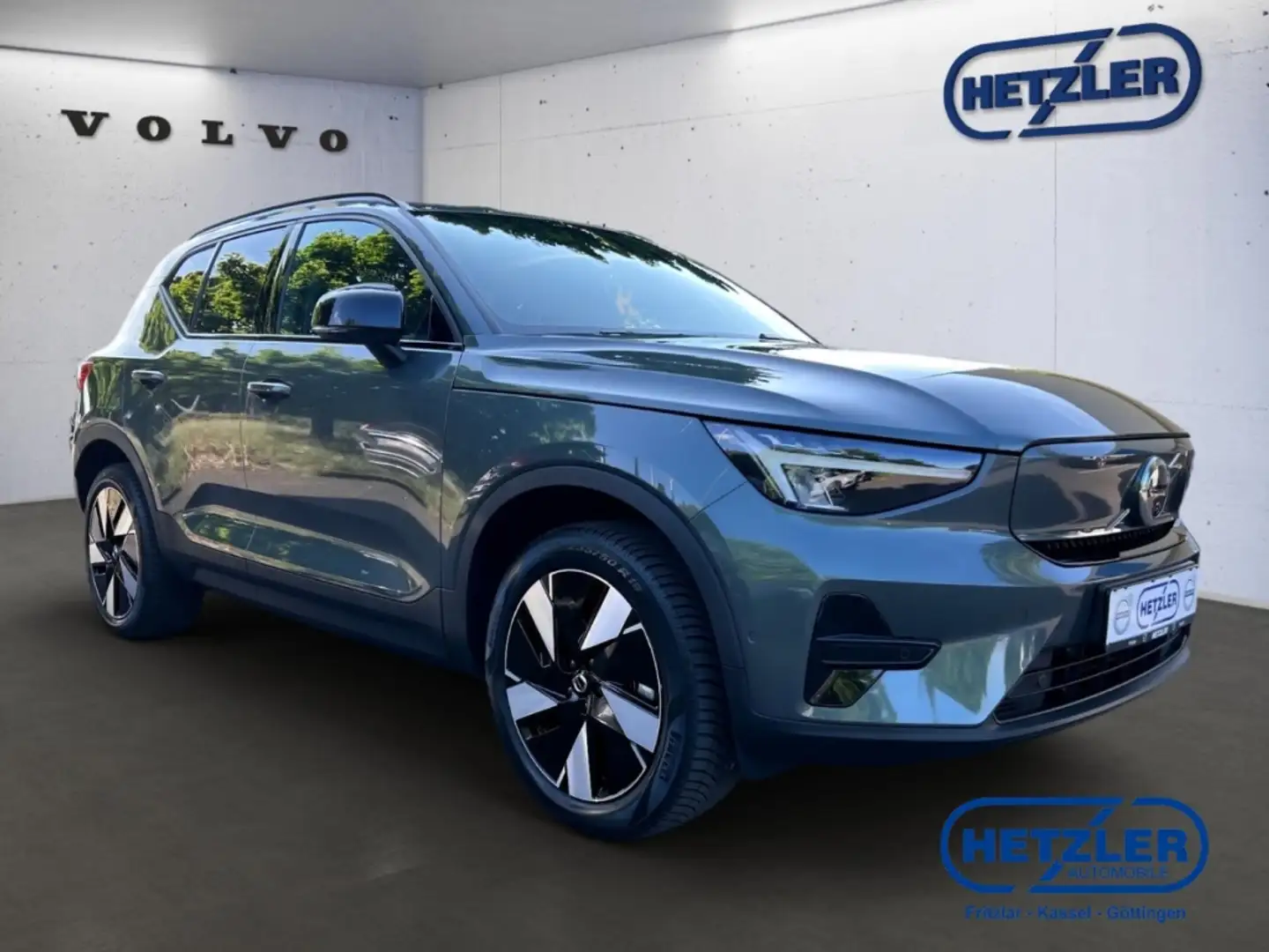 Volvo EX40 Plus Recharge Pure Electric Singel Motor Extendes Зелений - 2