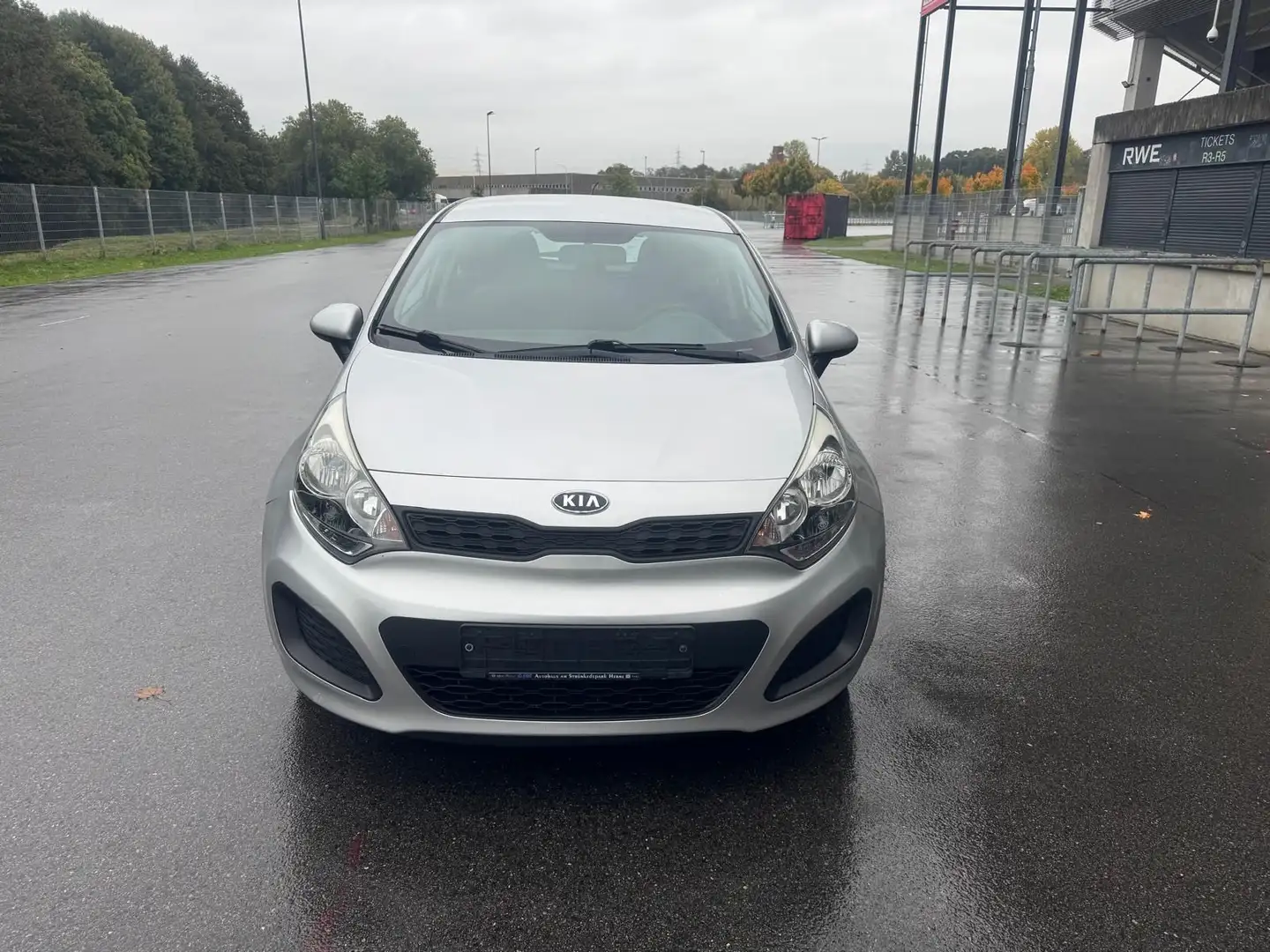 Kia Rio Edition 7 Servo Klima*** Silber - 2