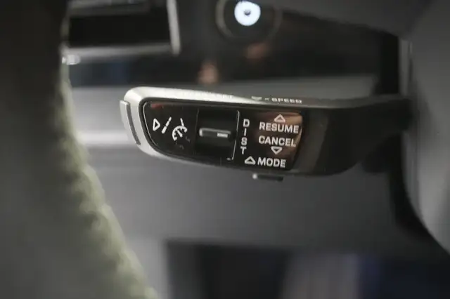 Porsche Taycan Turbo S Aut. NP: 241.000,- Burmester/Leder/LED Ansicht 14