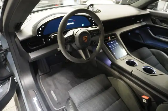 Porsche Taycan Turbo S Aut. NP: 241.000,- Burmester/Leder/LED Ansicht 7