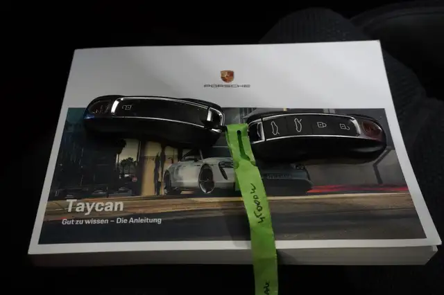 Porsche Taycan Turbo S Aut. NP: 241.000,- Burmester/Leder/LED Ansicht 19