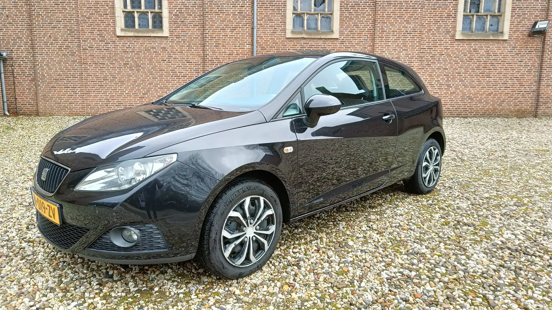 SEAT Ibiza Ibiza SC 1.4 16V Style Noir - 1