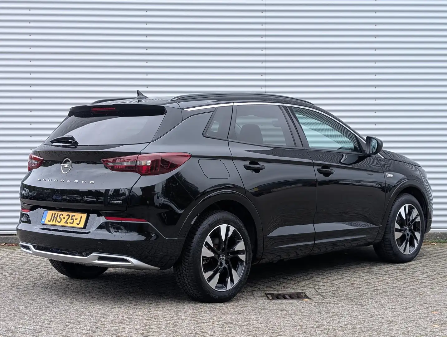Opel Grandland Ultimate 1.6 PHEV 225pk Hybrid e-EAT8 | LEDEREN BE Zwart - 2