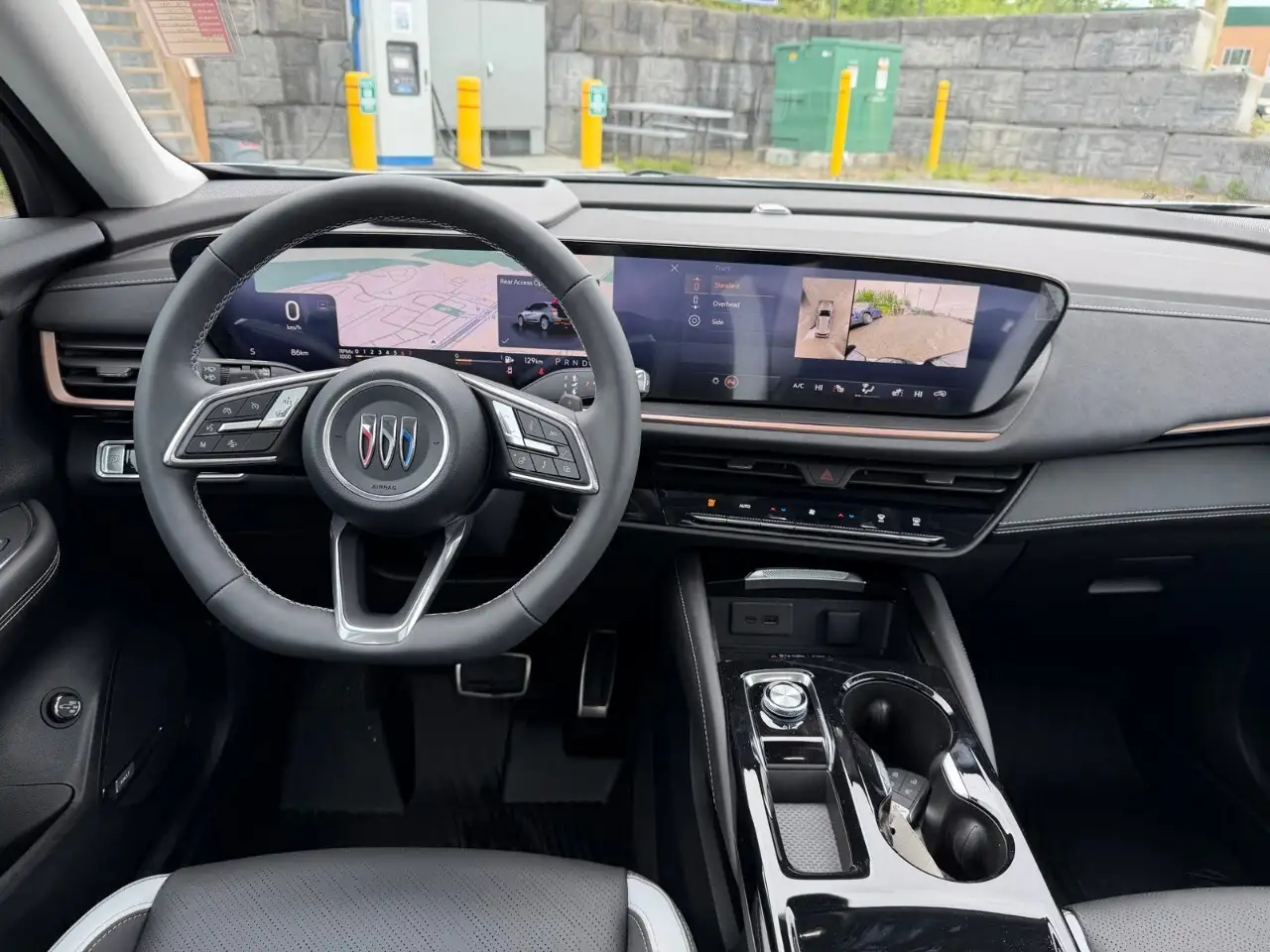 Buick Envision photo Buick Envision