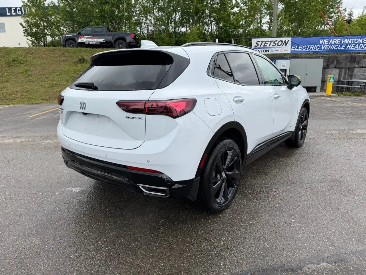 Buick Envision photo Buick Envision