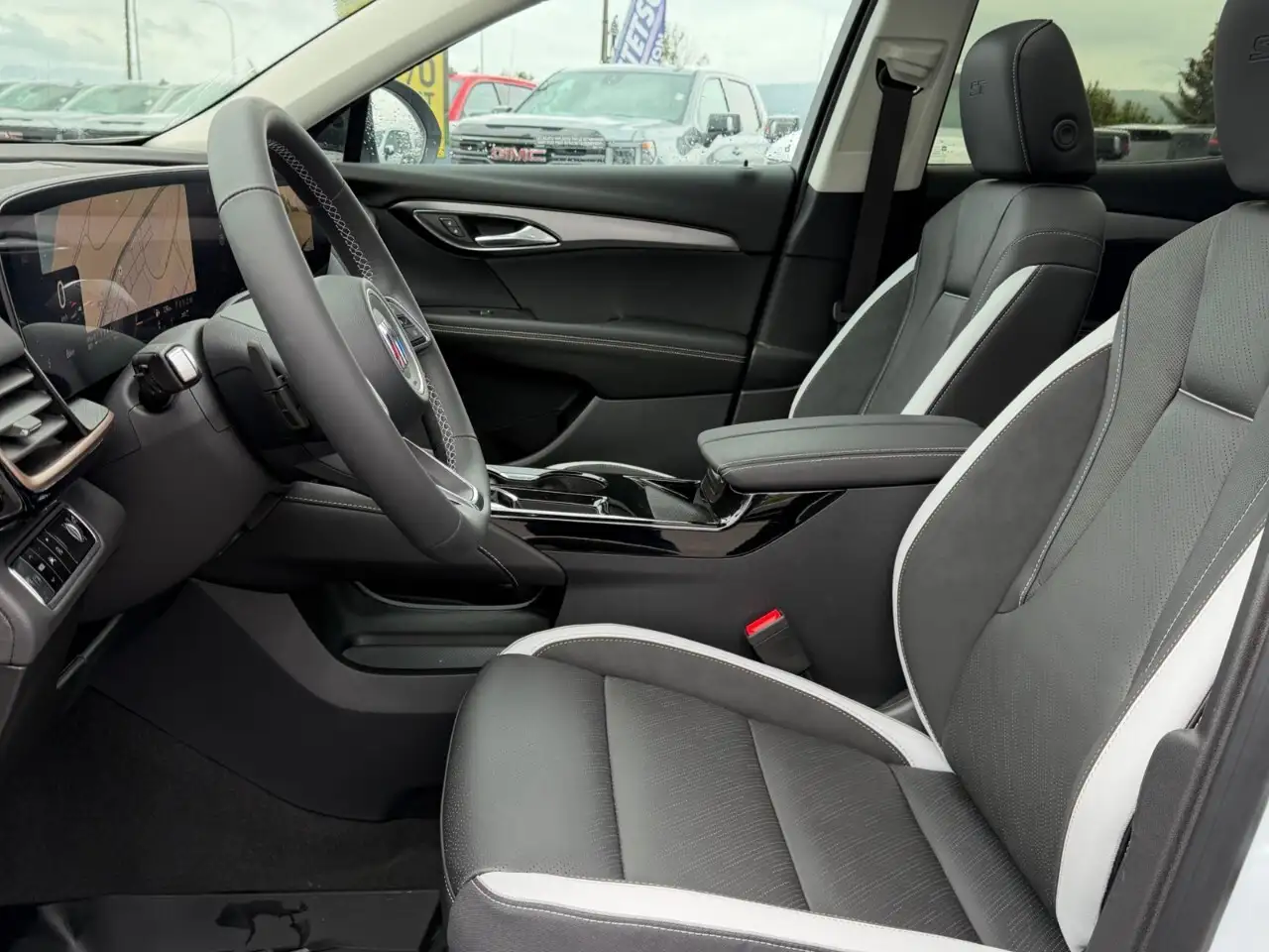 Buick Envision photo Buick Envision