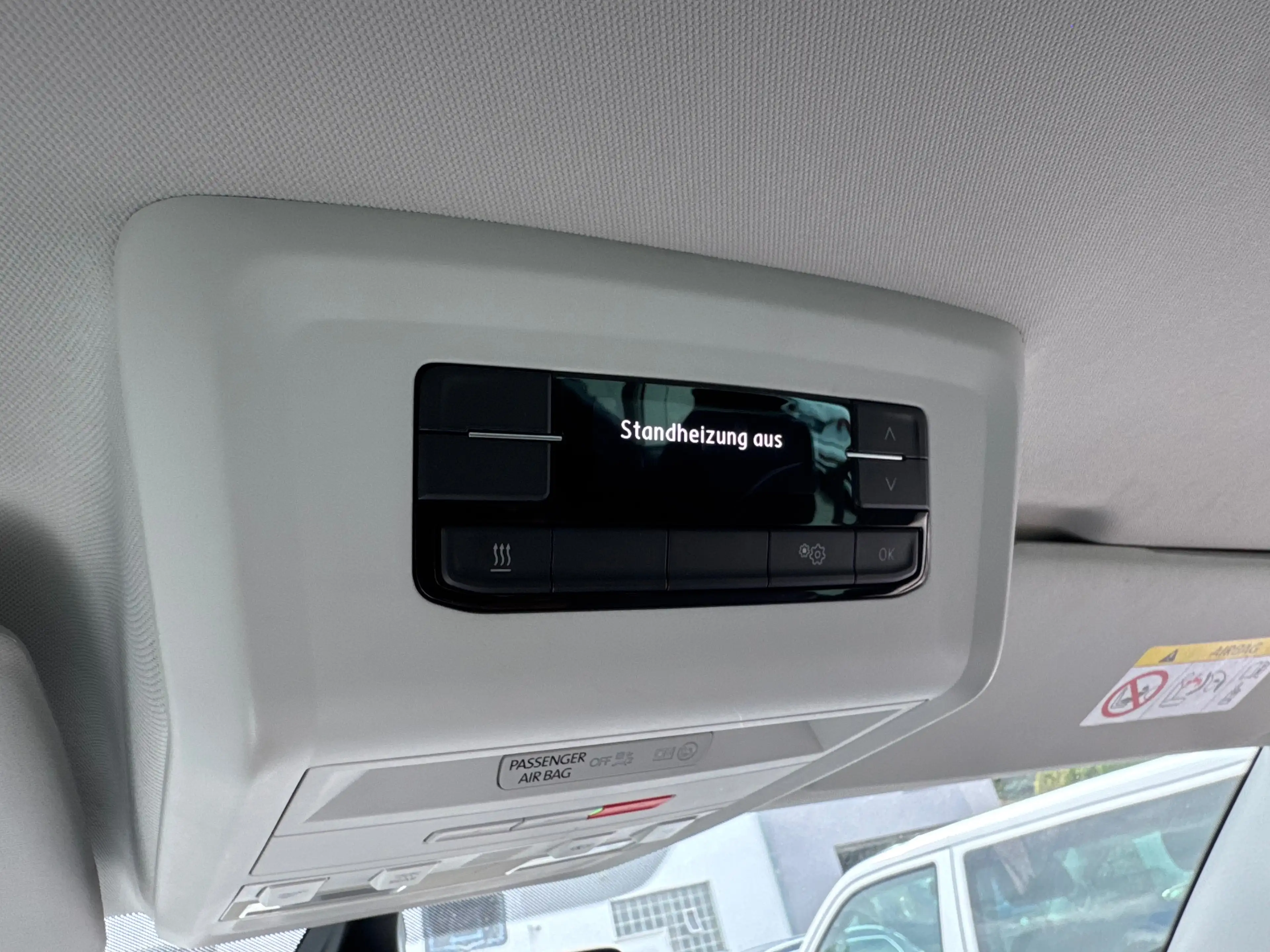 Volkswagen T6.1 Multivan 4MOTION/Standheizung/Climatronic/AHK/DrehsitzVorne/Multiflexboard — photo 7