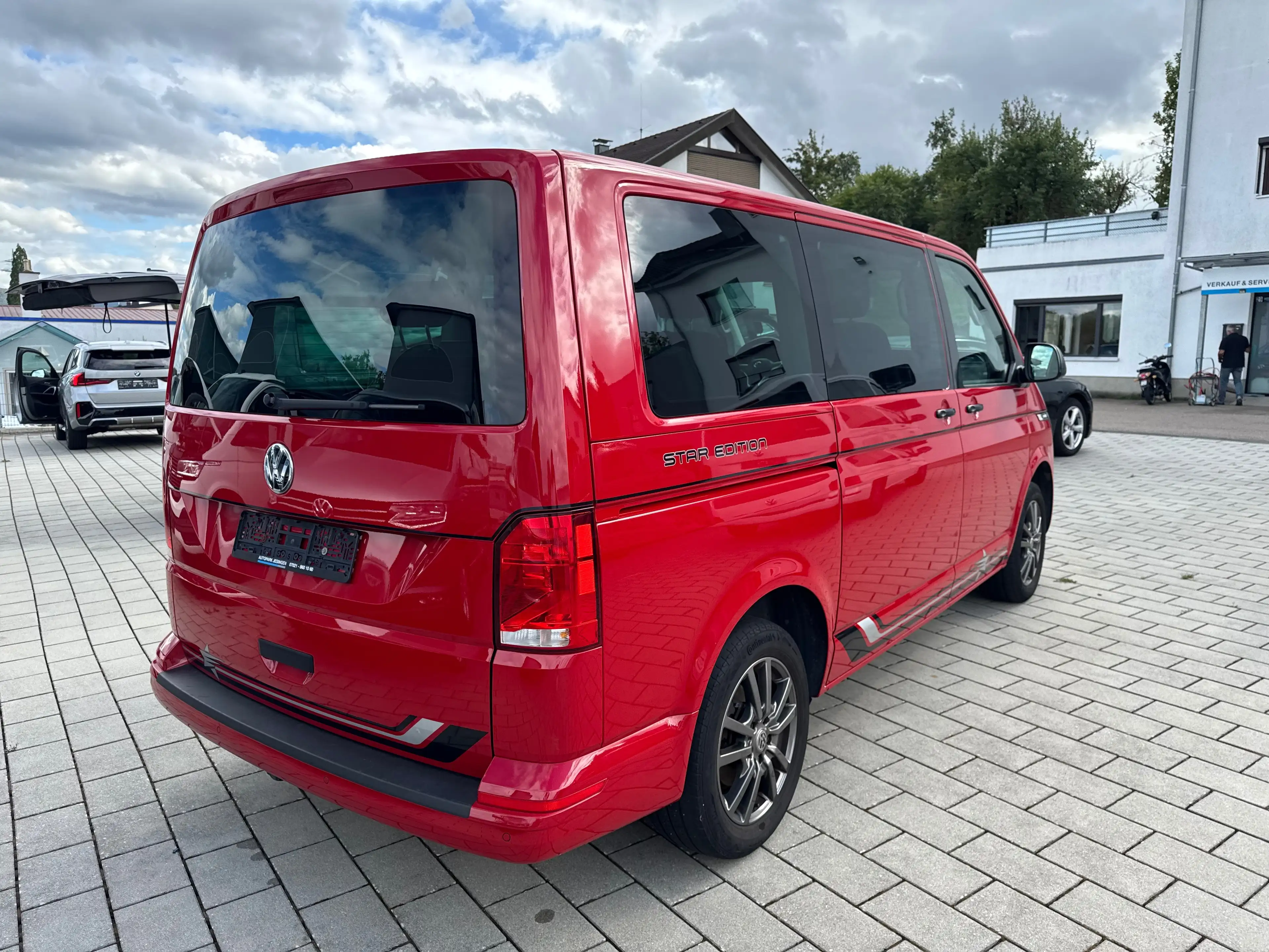 Volkswagen T6.1 Multivan 4MOTION/Standheizung/Climatronic/AHK/DrehsitzVorne/Multiflexboard — photo 4