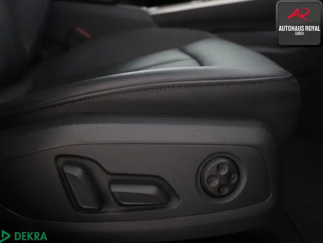 Audi A4 view 12