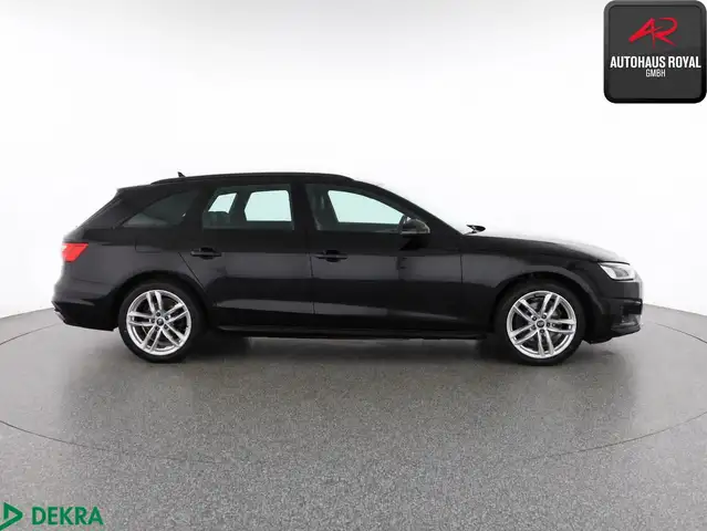 Audi A4 view 6