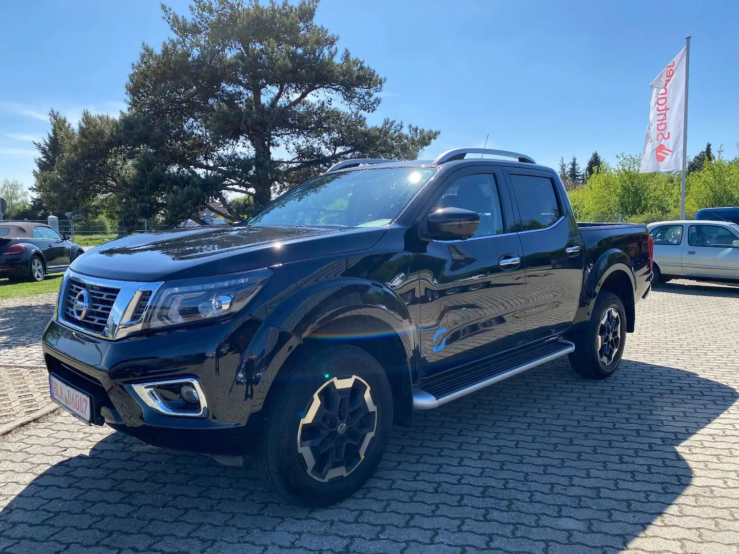 Nissan Navara NP300 Tekna Double Cab 4x4 Diff.-Sperre Negro - 1