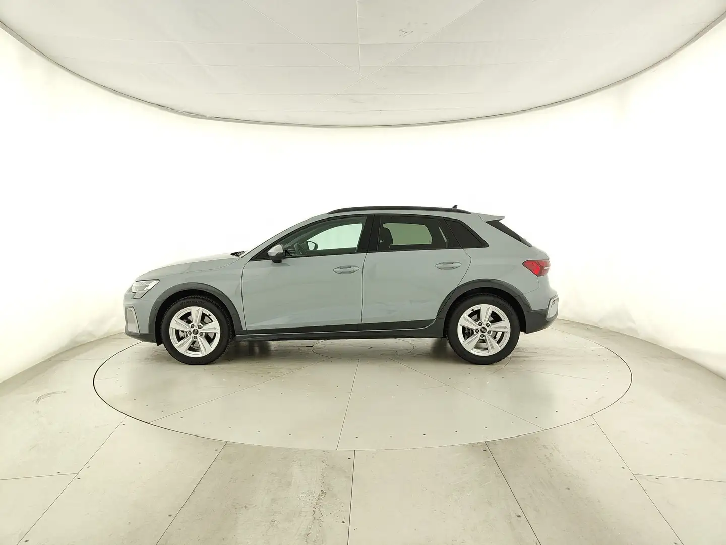 Audi A3 allstreet 35 TDI S tronic Advanced - LED+CERCHI 1 Grijs - 2