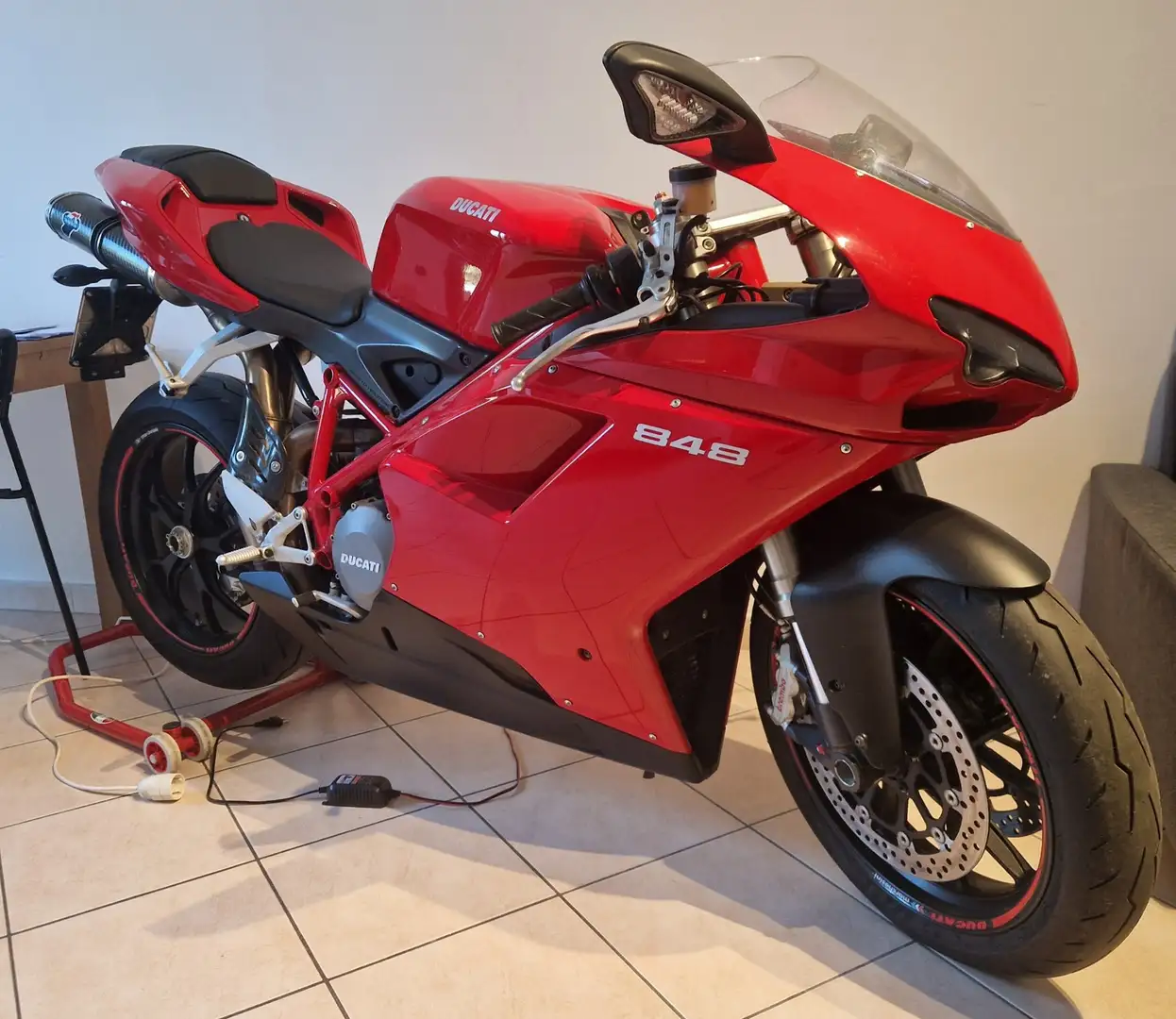 Ducati 848 Červená - 1