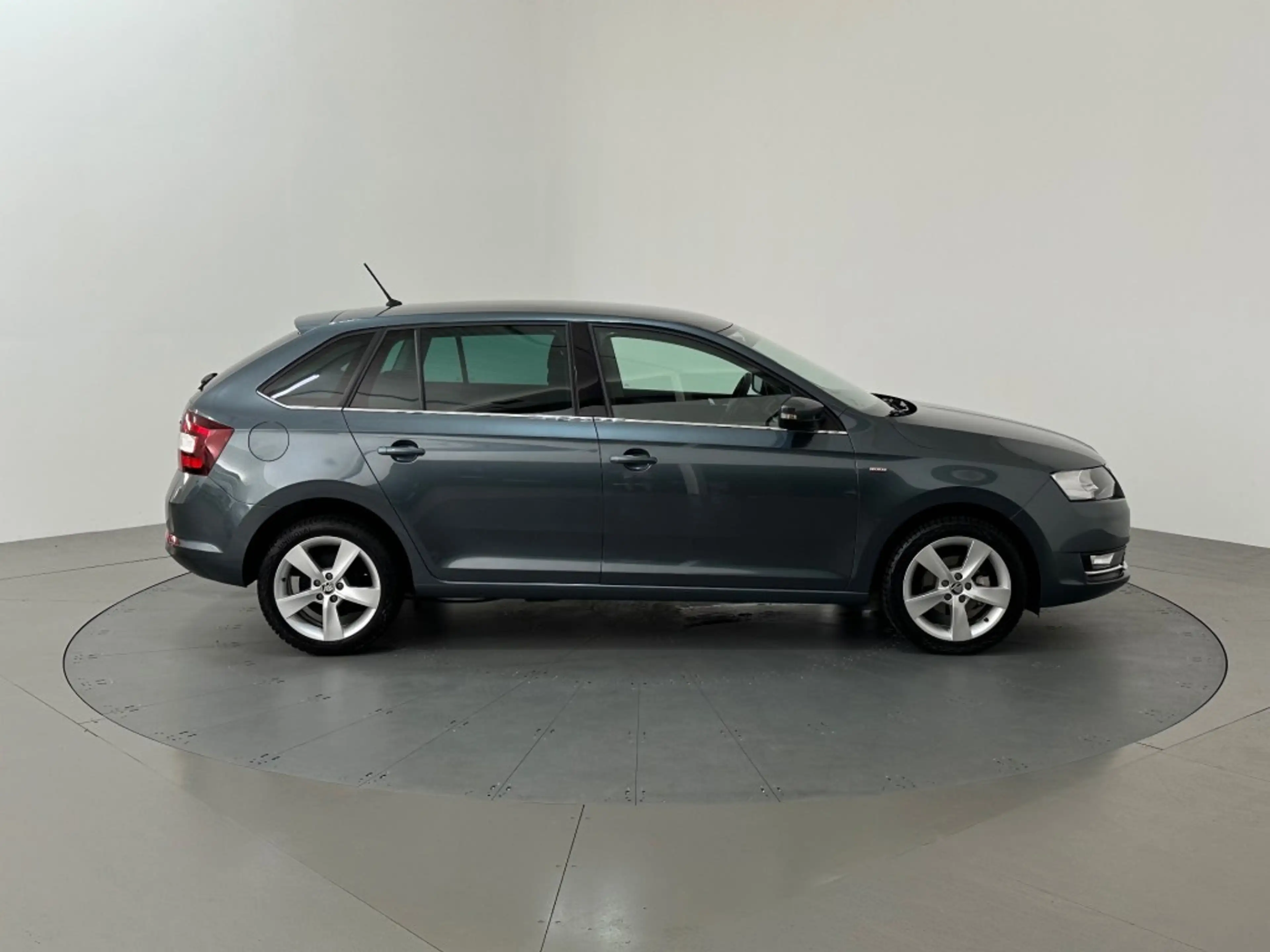 Skoda Rapid/Spaceback 1.0 TSI GREENTECH CLEVER ECC STOELVERW. — photo 4