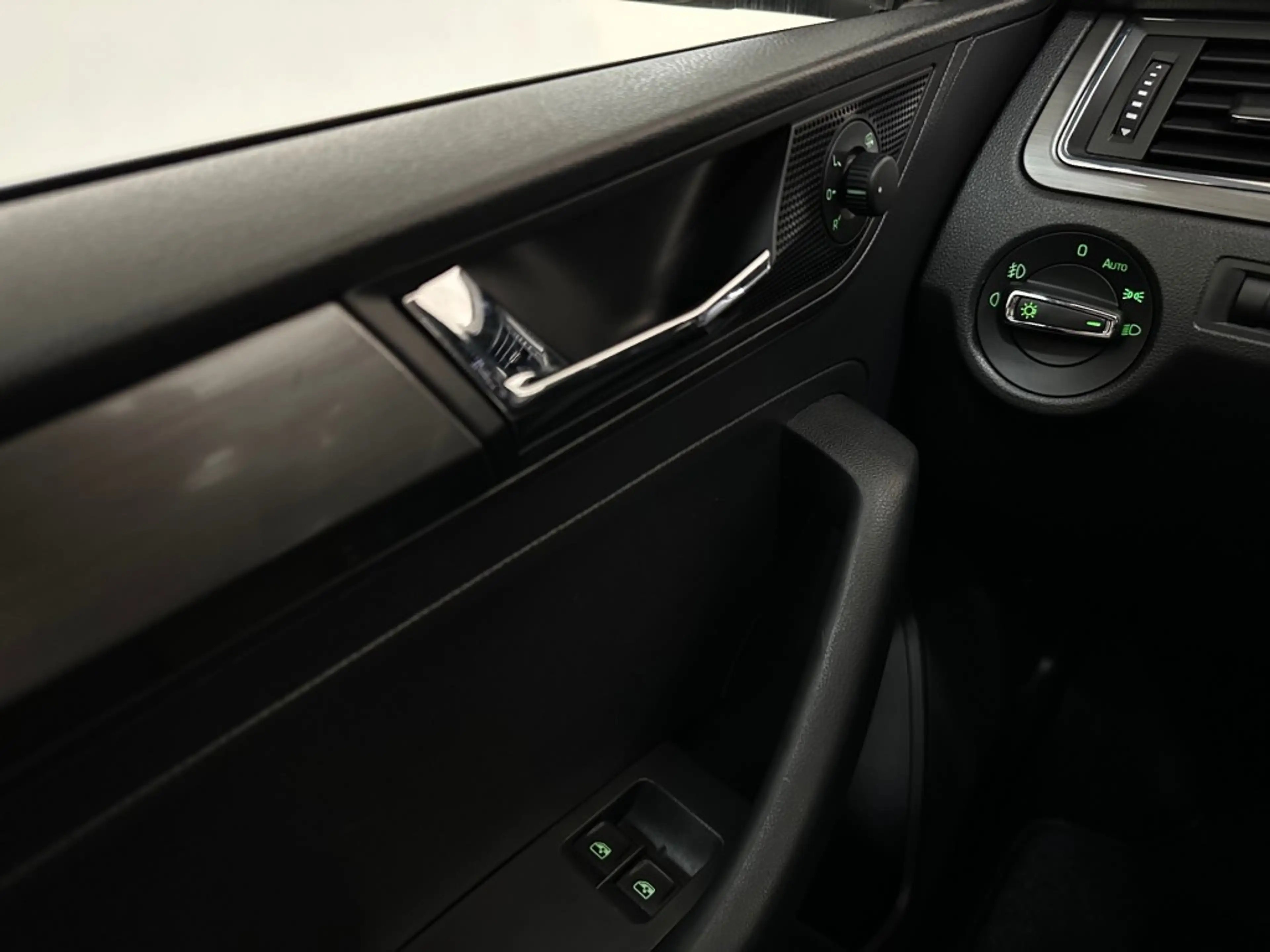 Skoda Rapid/Spaceback 1.0 TSI GREENTECH CLEVER ECC STOELVERW. — photo 39