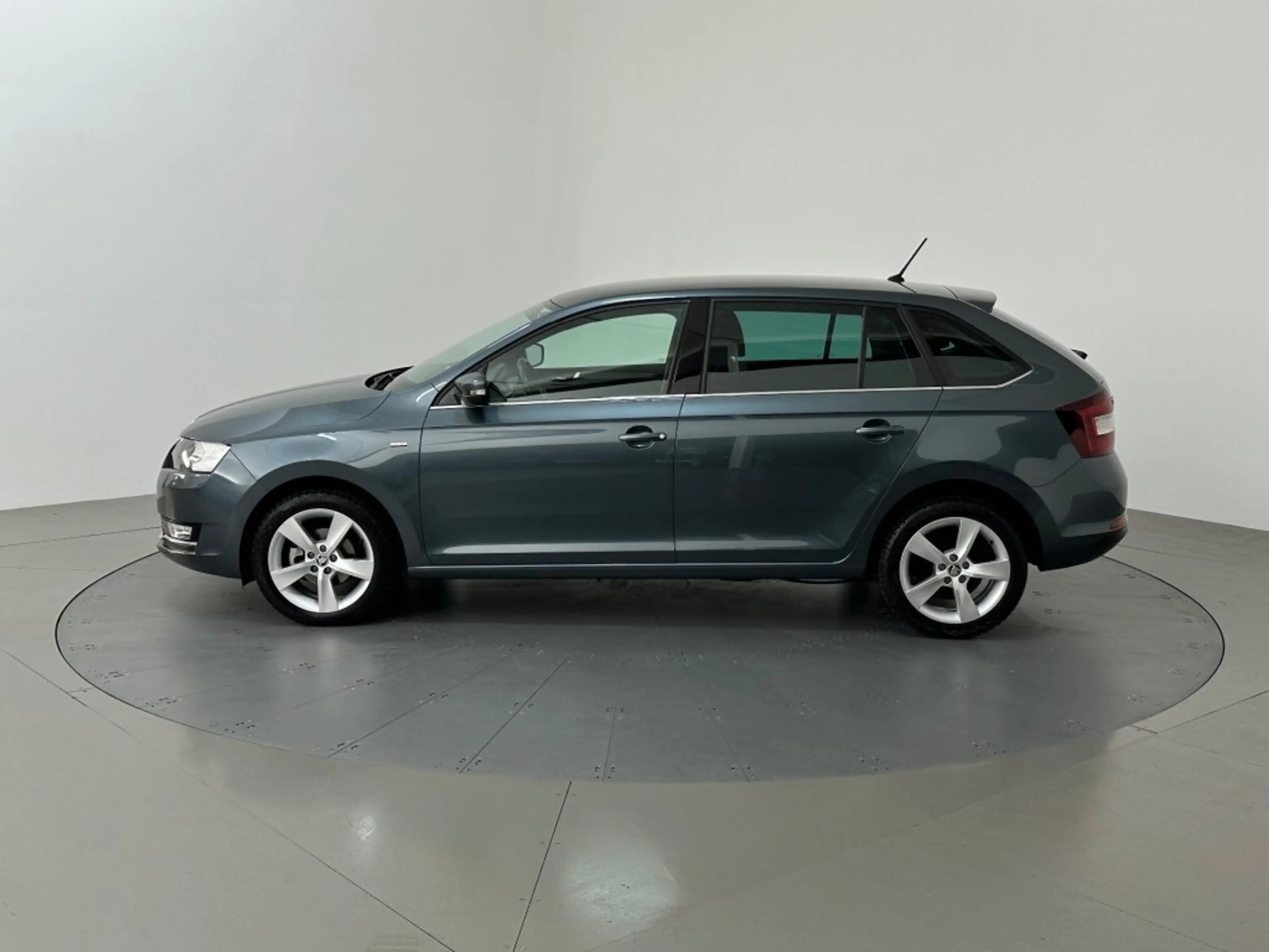 Skoda Rapid/Spaceback 1.0 TSI GREENTECH CLEVER ECC STOELVERW. — photo 6