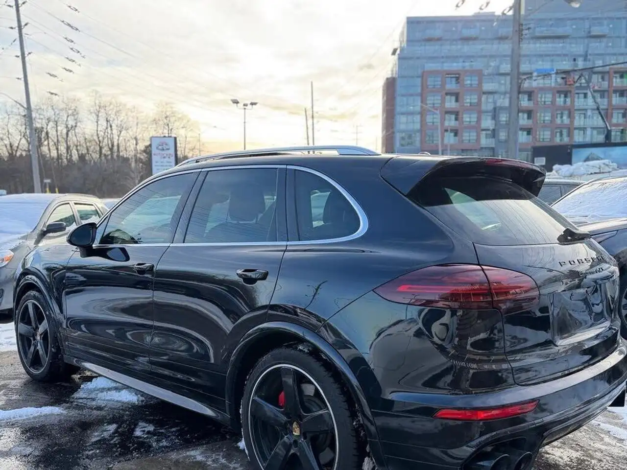 Porsche Cayenne снимка Porsche Cayenne