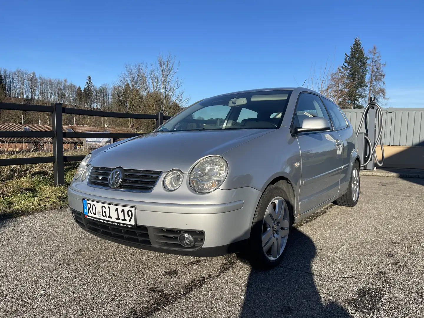 Volkswagen Polo 1.9 TDI TÜV 09/2026 Silber - 1