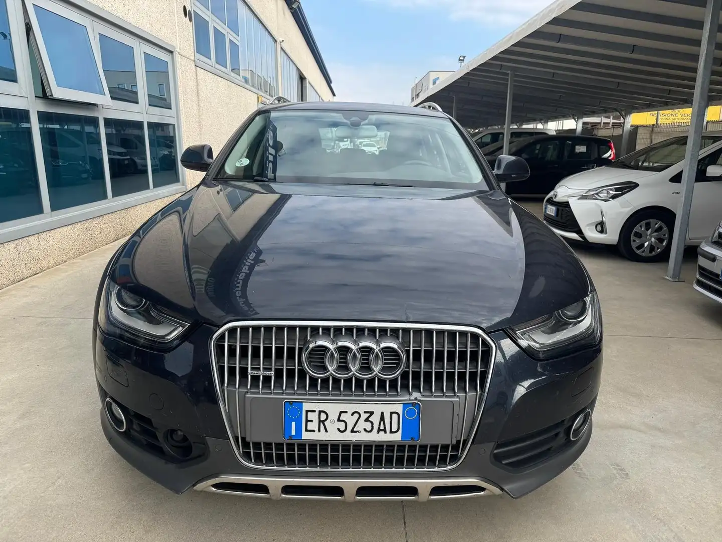 Audi A4 allroad 2.0 tdi Advanced s-tronic Blu/Azzurro - 2