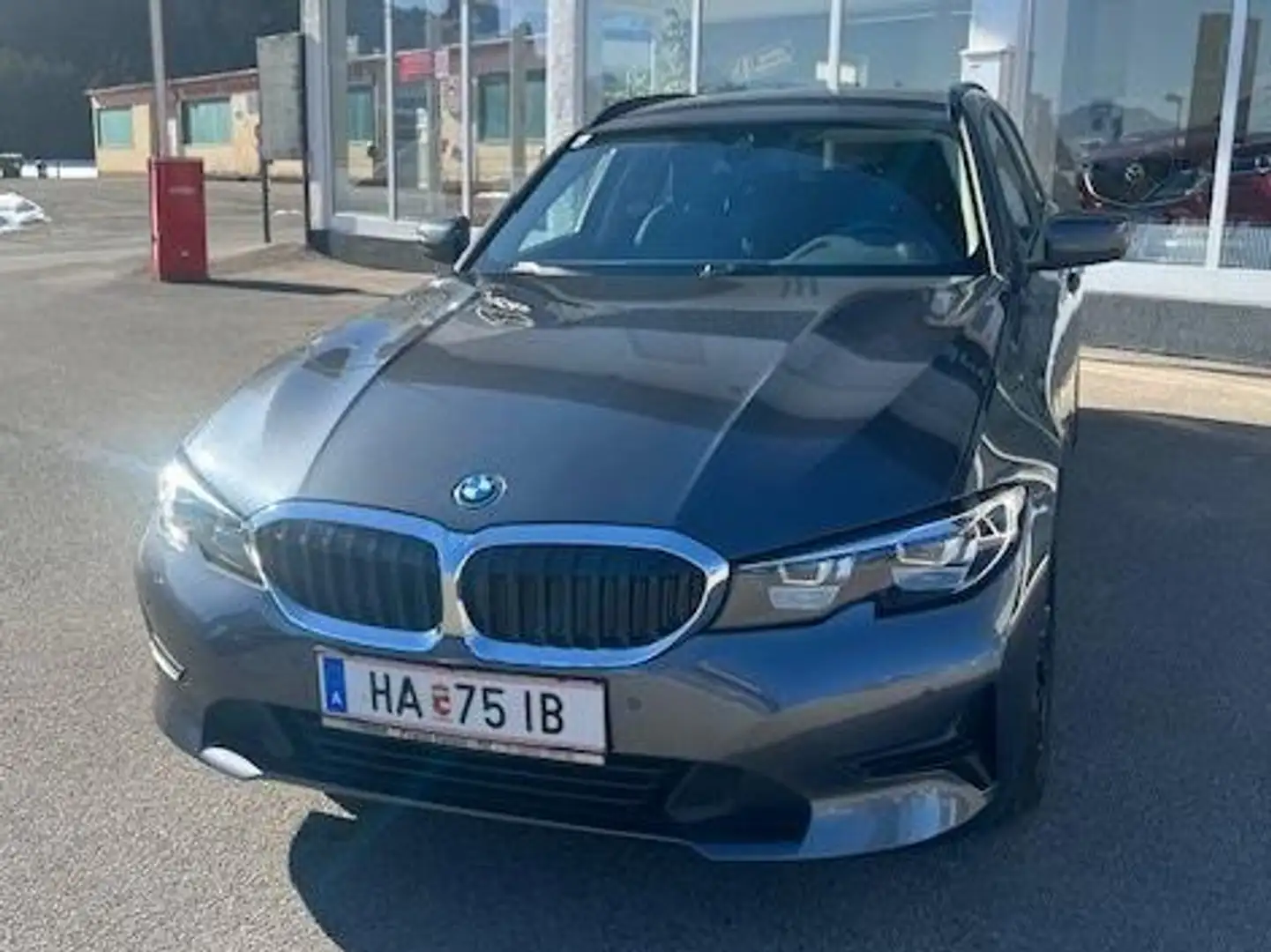 BMW 320 320 e Advantage Grau - 2