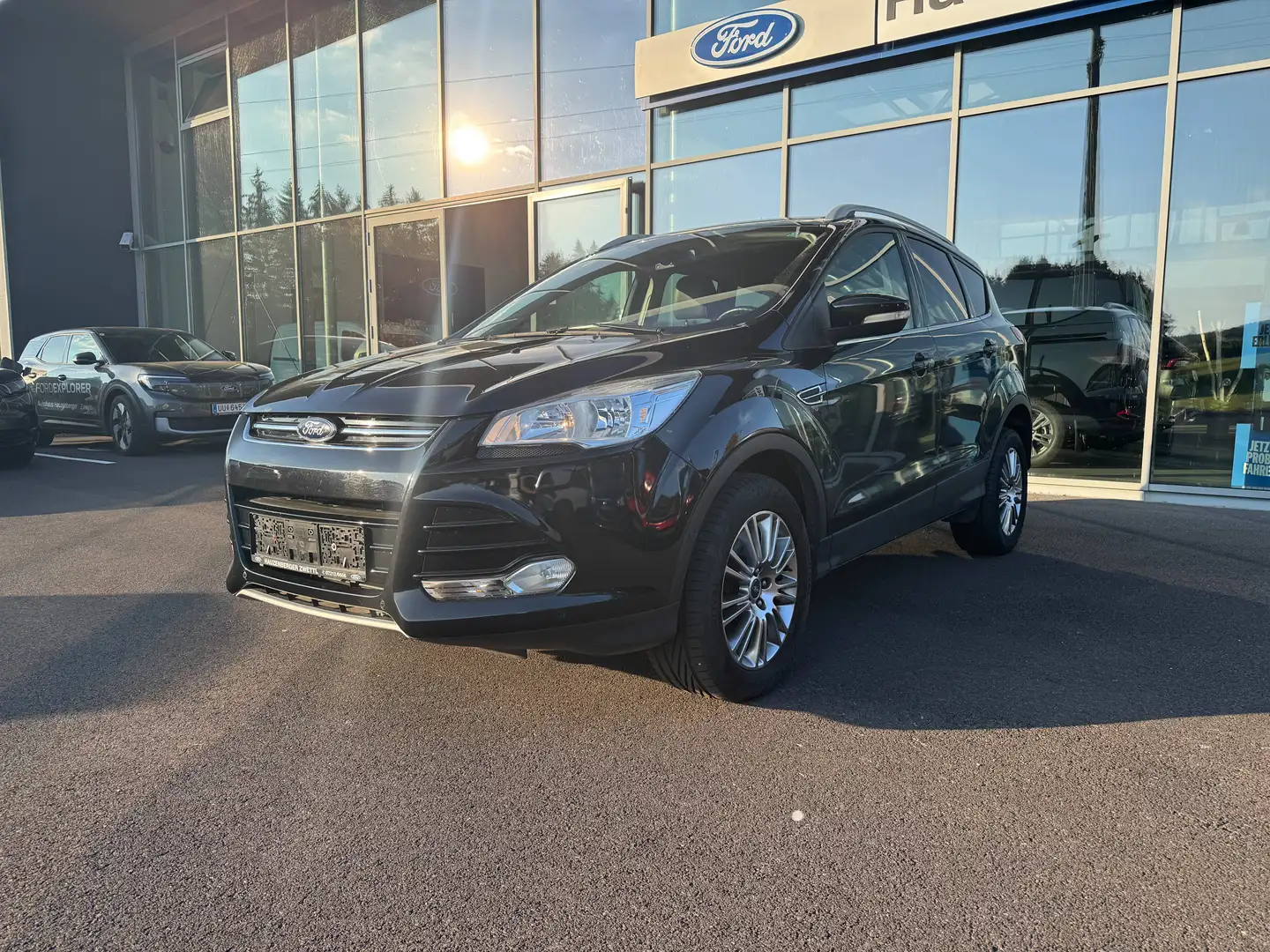 Ford Kuga Titanium 2,0 TDCi ALLRAD Schwarz - 2