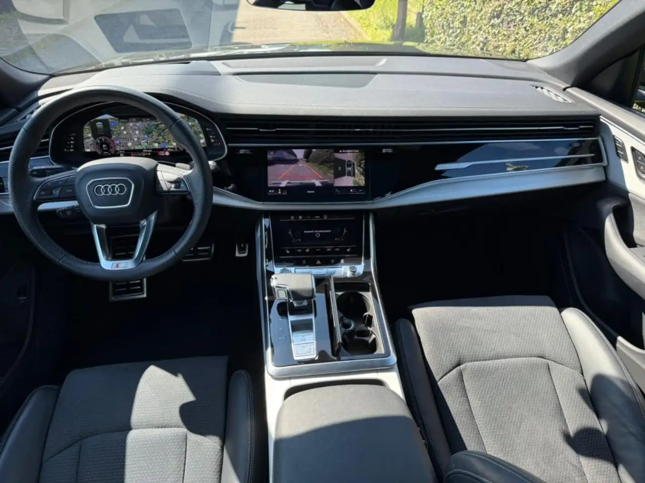 Audi Q8 50 TDI 286 CV quattro S line edition Black Pack, миниатюра 11