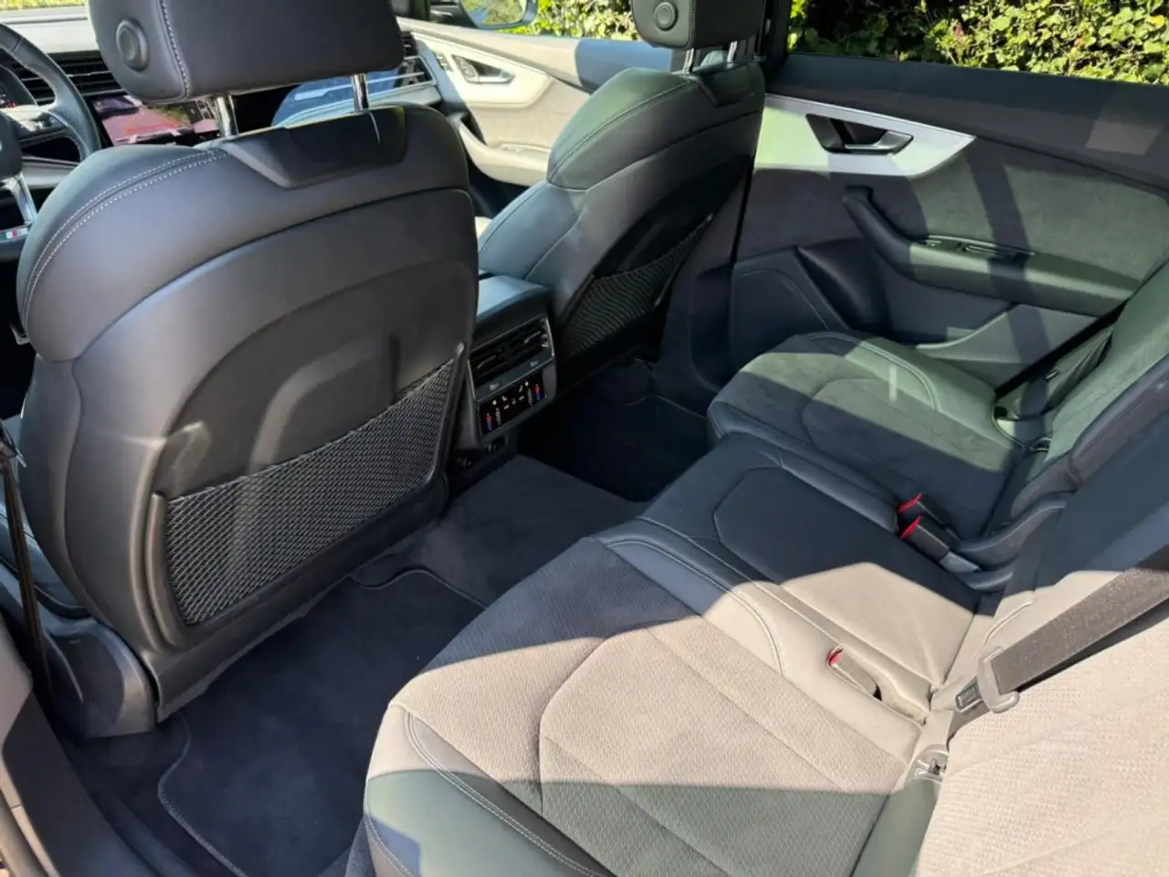 Audi Q8 50 TDI 286 CV quattro S line edition Black Pack, миниатюра 13