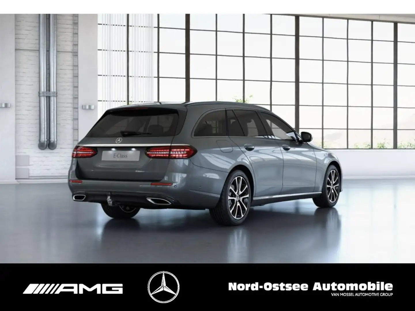 Mercedes-Benz E 220 d T AVANTGARDE AHK NIGHT PARKPAKET SITZHZG Grigio - 2