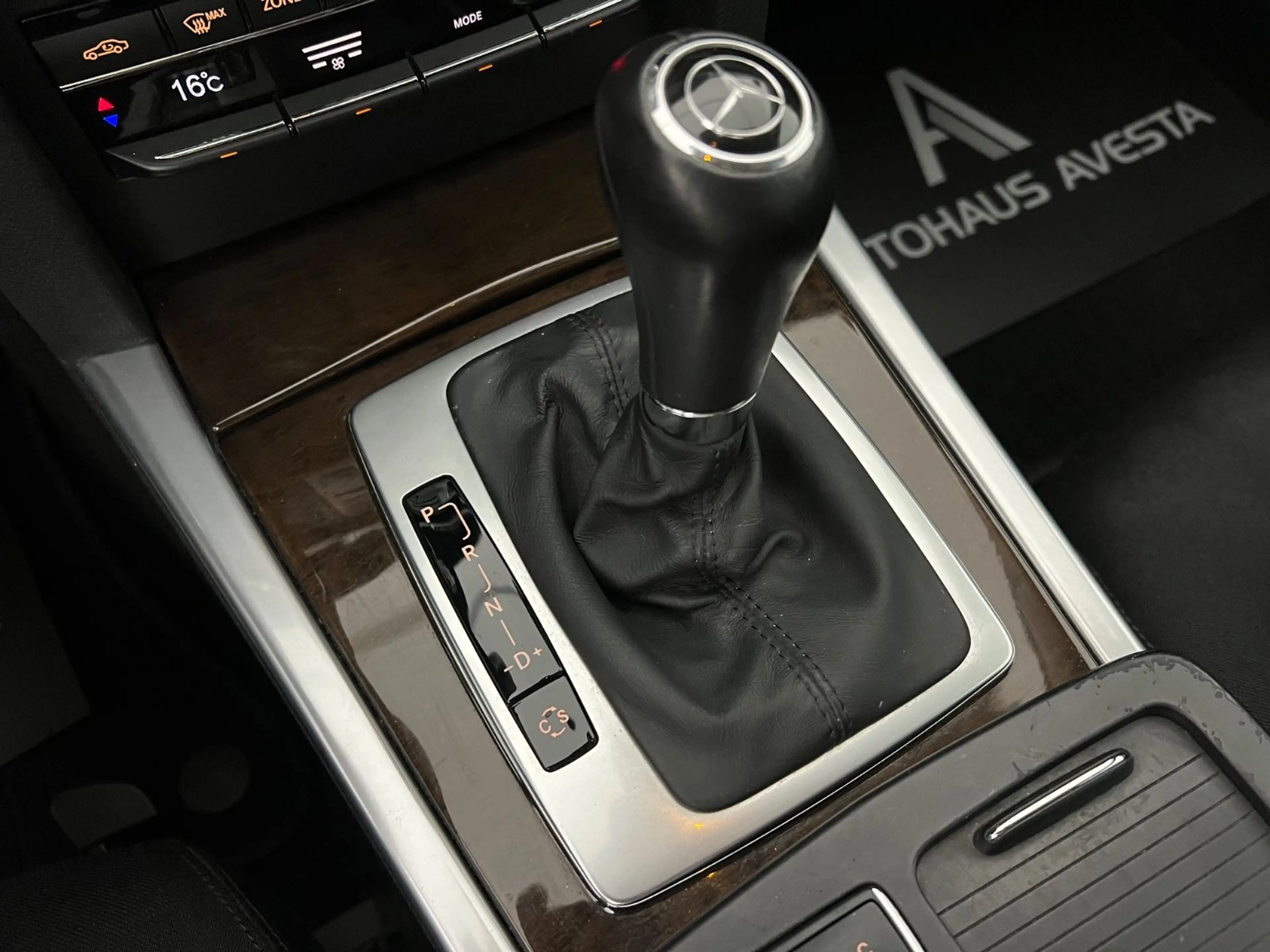 Mercedes-Benz E 250 CGI BE /205PS/ NUR 69.tKM / GARANTIE — photo 33