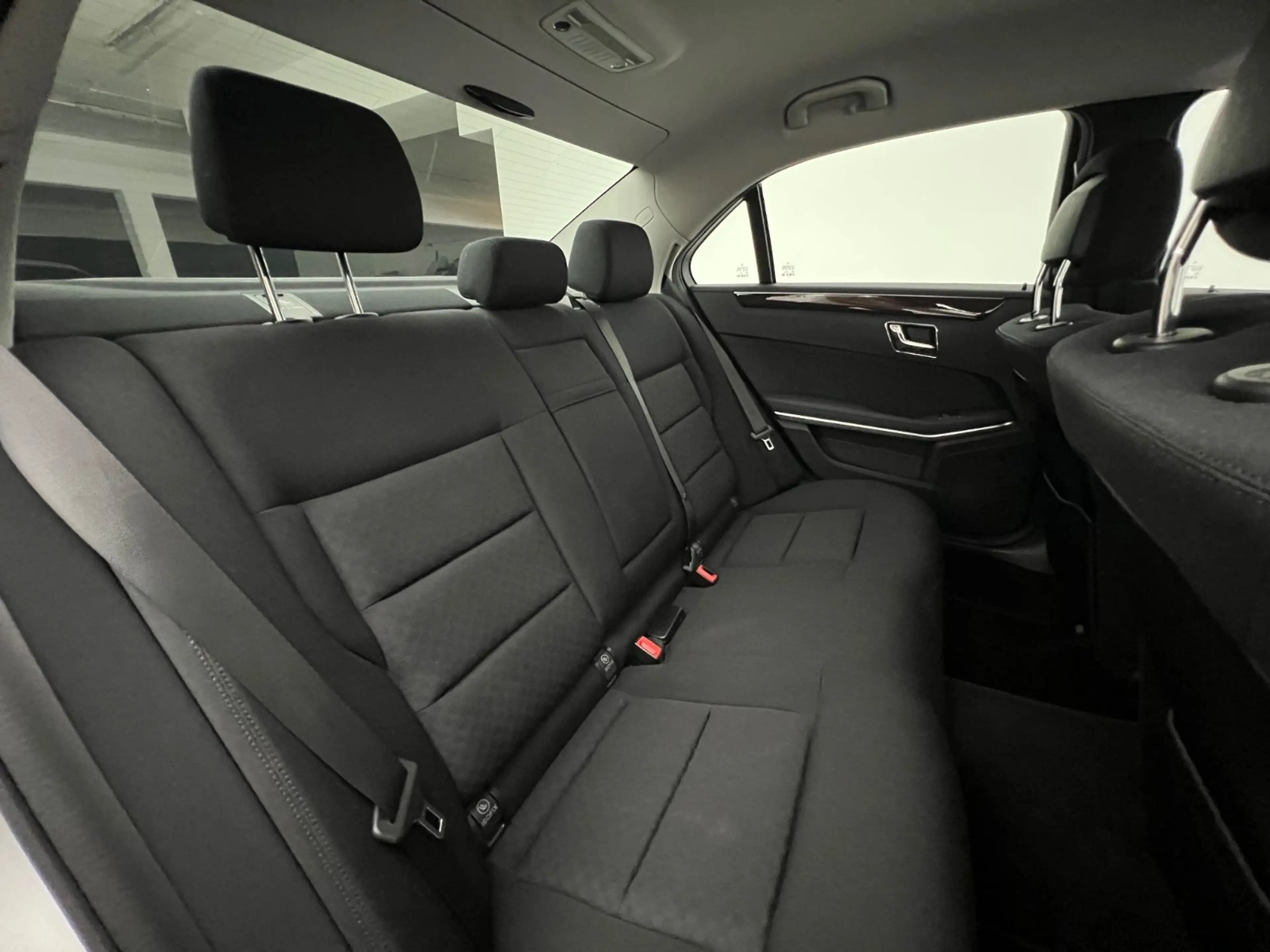 Mercedes-Benz E 250 CGI BE /205PS/ NUR 69.tKM / GARANTIE — photo 7
