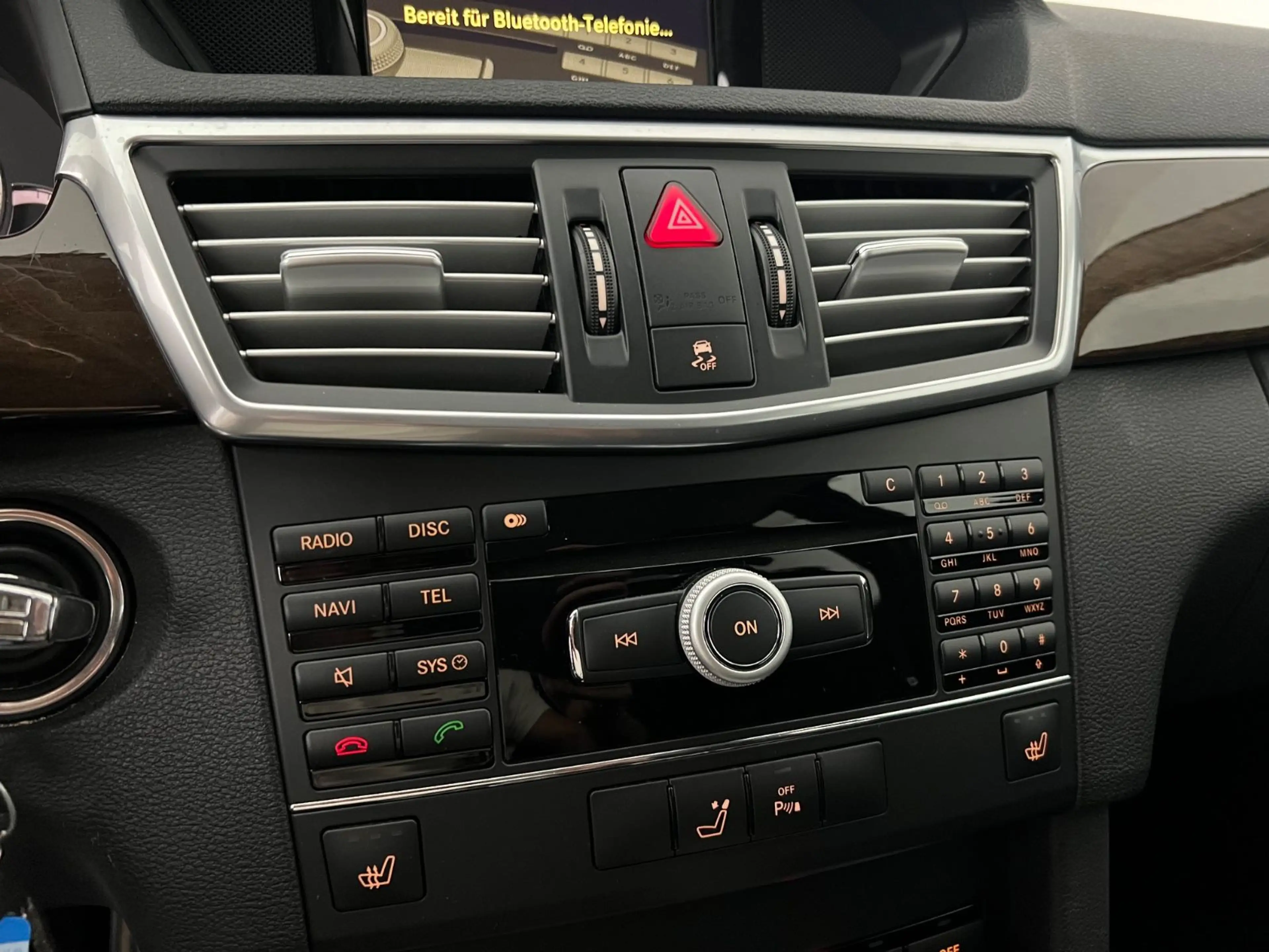 Mercedes-Benz E 250 CGI BE /205PS/ NUR 69.tKM / GARANTIE — photo 31