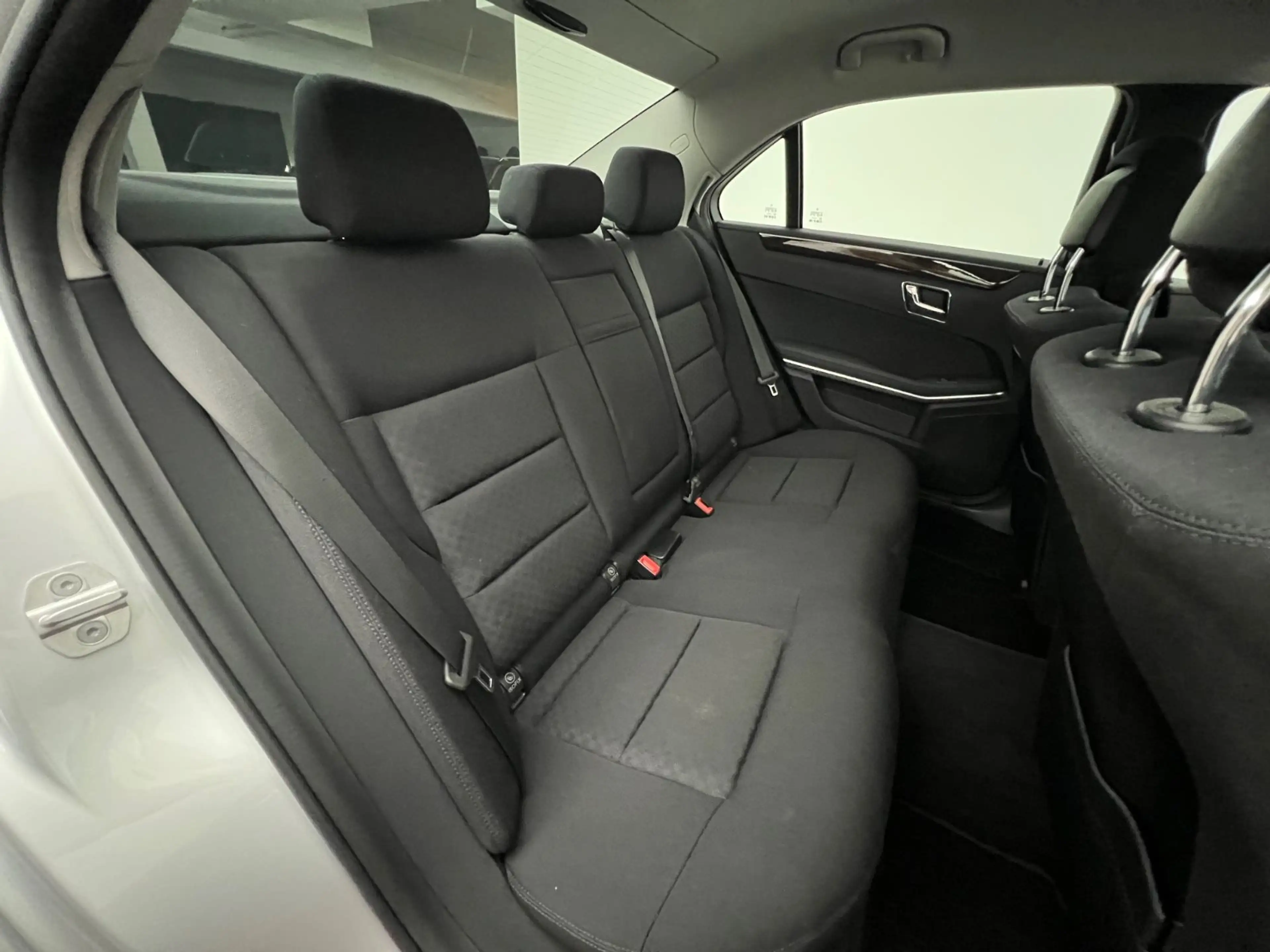 Mercedes-Benz E 250 CGI BE /205PS/ NUR 69.tKM / GARANTIE — photo 8