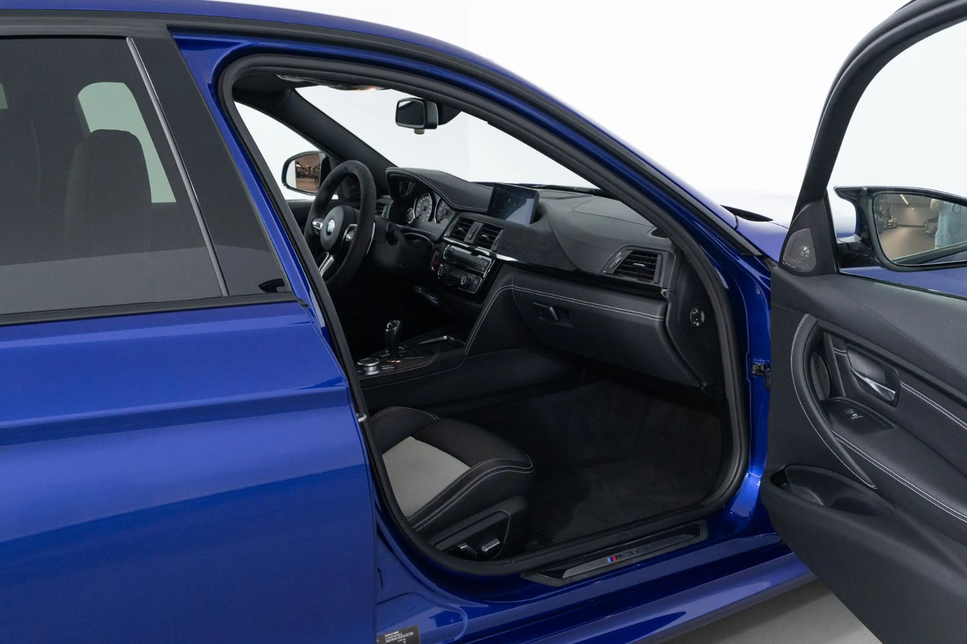 BMW M3 CS — photo 15