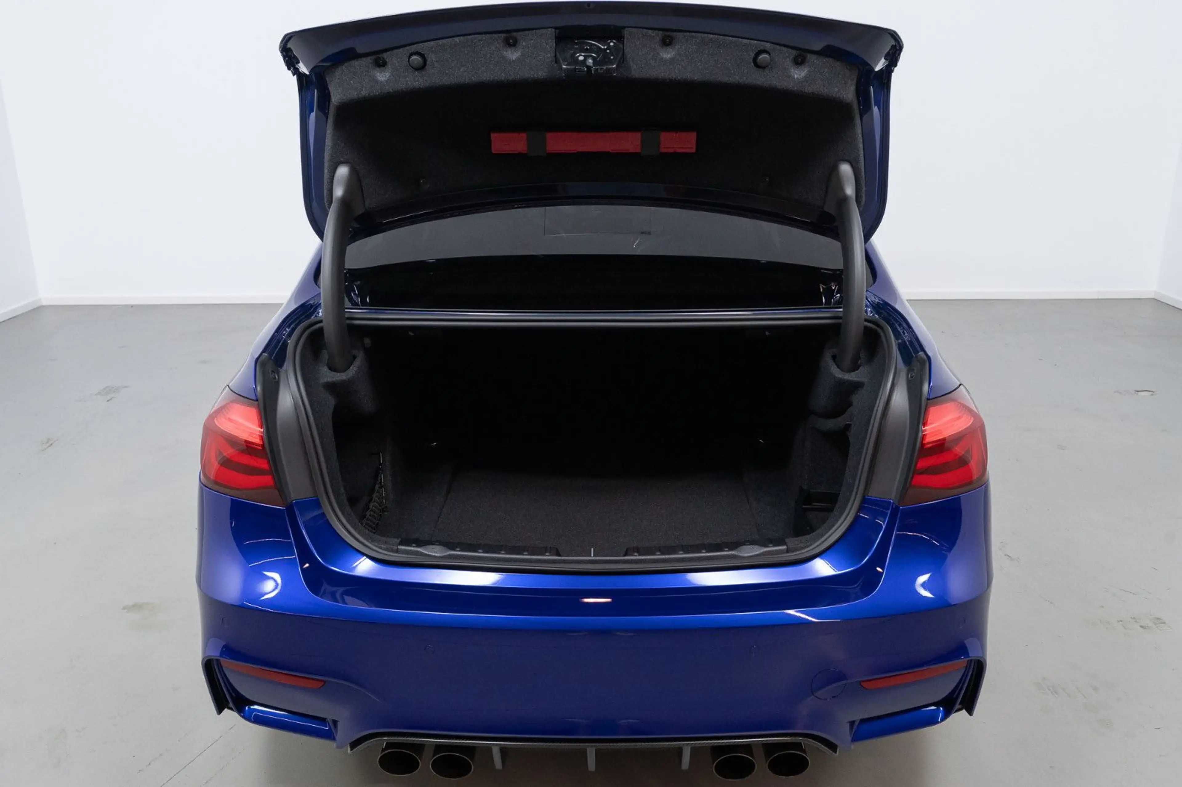 BMW M3 CS — photo 8