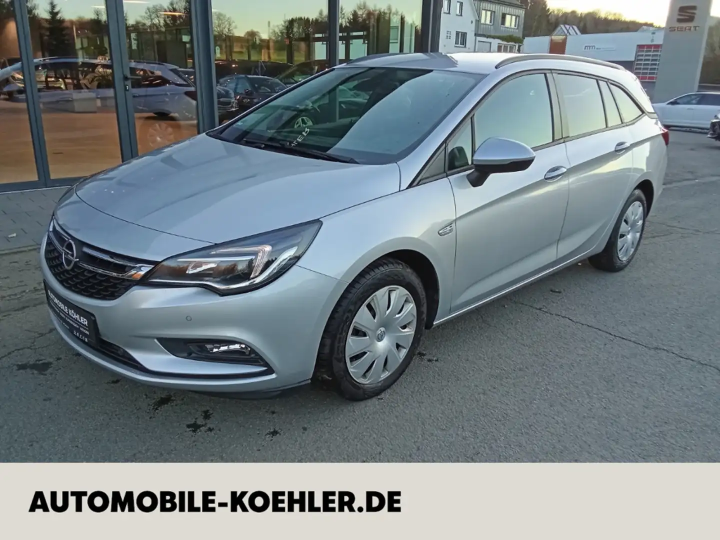 Opel Astra 1.6 CDTI Sportstourer Business SITZHEIZUNG Plateado - 1