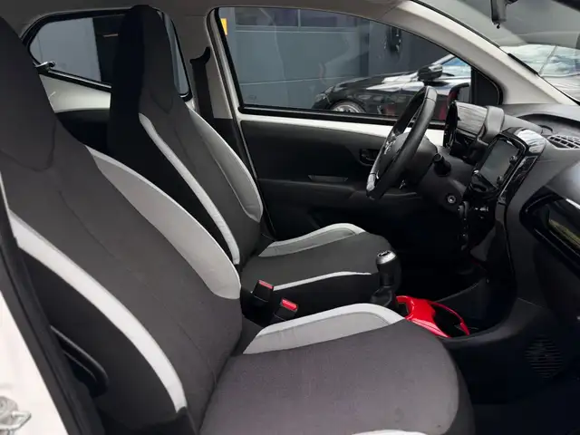 Toyota Aygo view 15