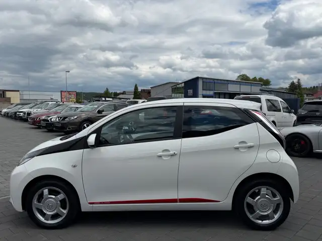 Toyota Aygo view 4