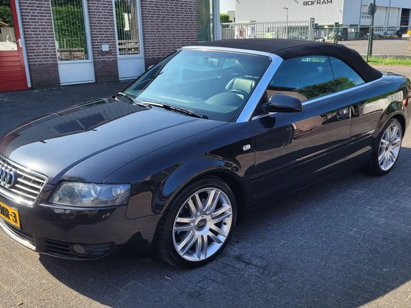 Audi A4 A4 2.4 V6 Zwart - 1
