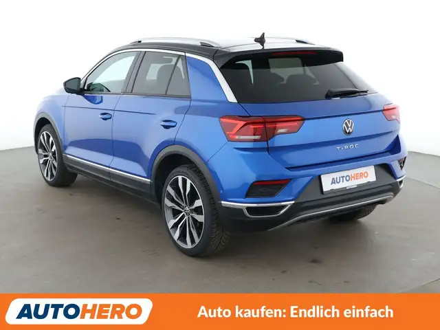 Volkswagen T-Roc view 4