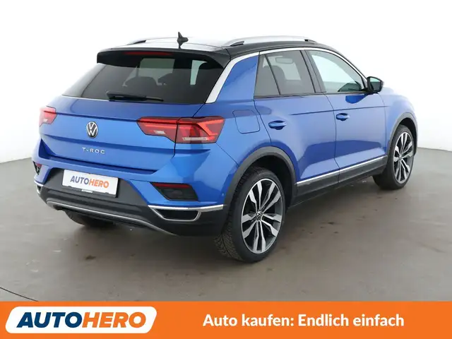 Volkswagen T-Roc view 6