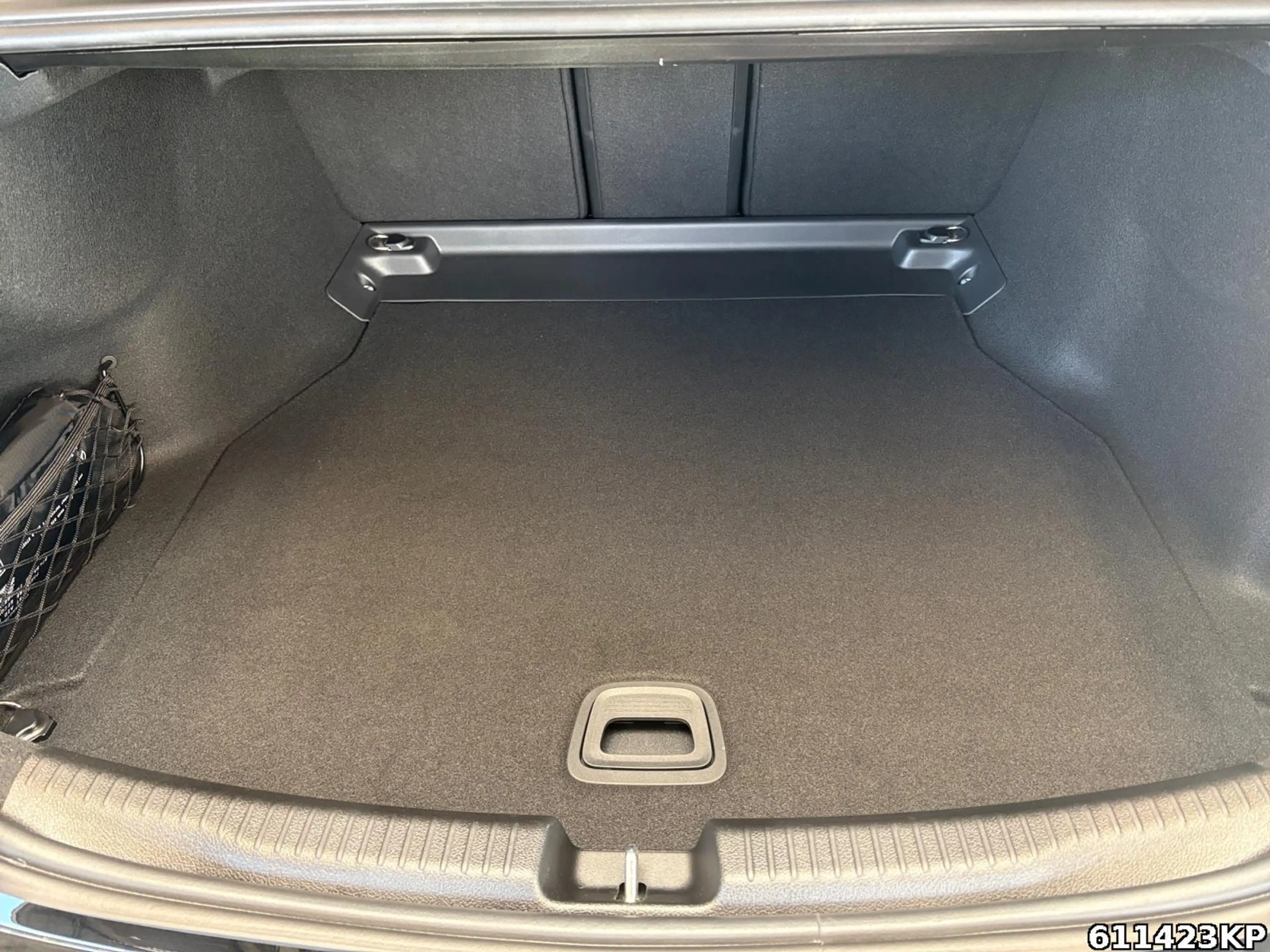 Mercedes-Benz C 180 Avantgarde Digital-Light 360° CarPlay Totw — photo 6