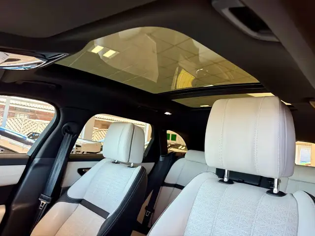 Land Rover Range Rover Velar view 7